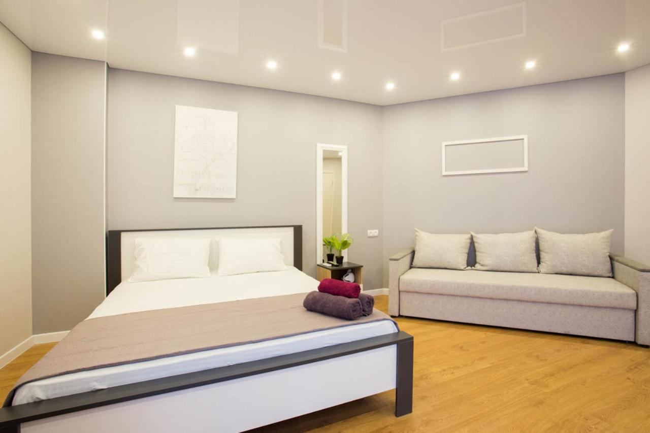 New Studio In The City Center - Mykoly Khvylovoho Str 5-2 خاركيف المظهر الخارجي الصورة