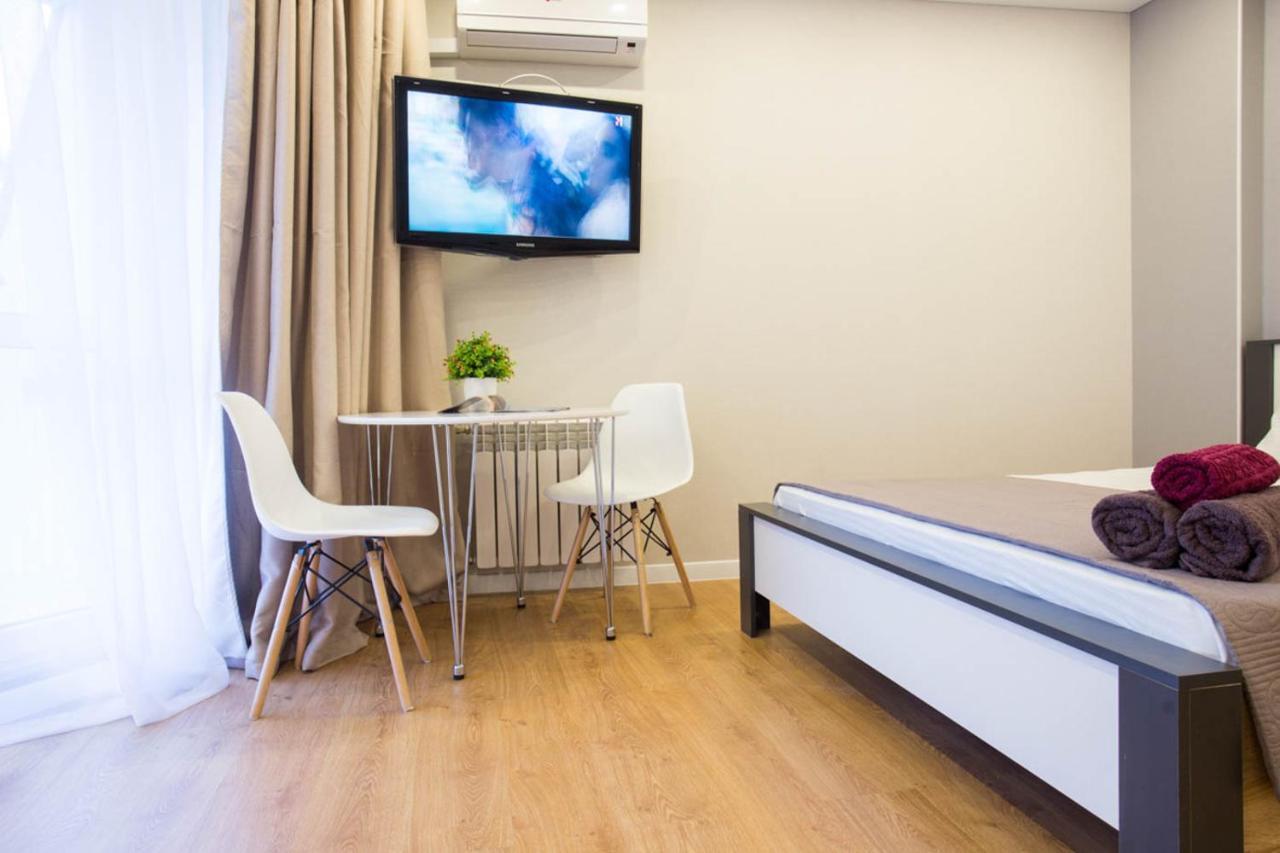 New Studio In The City Center - Mykoly Khvylovoho Str 5-2 خاركيف المظهر الخارجي الصورة